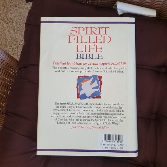 VTG 1991 NKJV Spirit-Filled Life Bible Hardcover w/ Original Dust Jacket - Picture 14 of 14